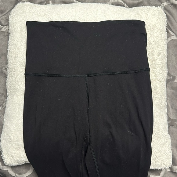 Black high rise Lululemon leggings - Picture 4 of 4